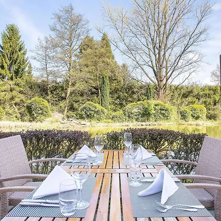 Elaya Frankfurt 4* オーバーウルゼル