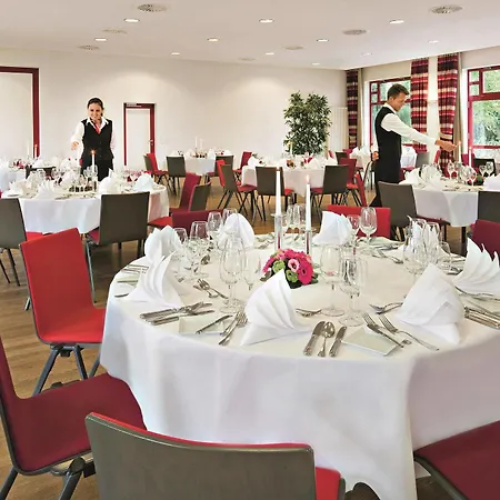 ホテル Elaya Frankfurt オーバーウルゼル