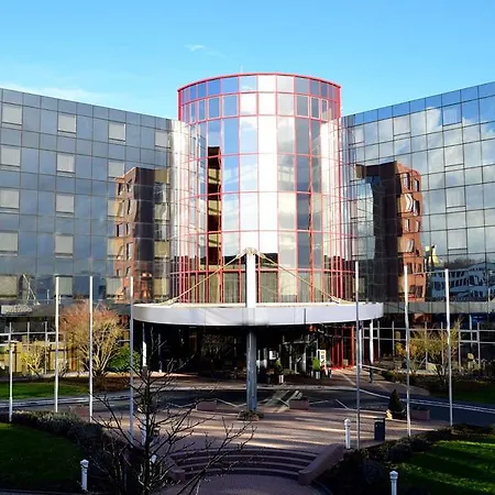 ホテル Elaya Frankfurt オーバーウルゼル