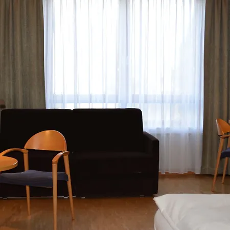 Elaya Frankfurt Oberursel, Trademark Collection 오버우어젤
