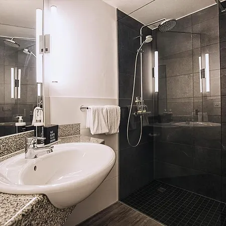 Elaya Frankfurt Oberursel, Trademark Collection